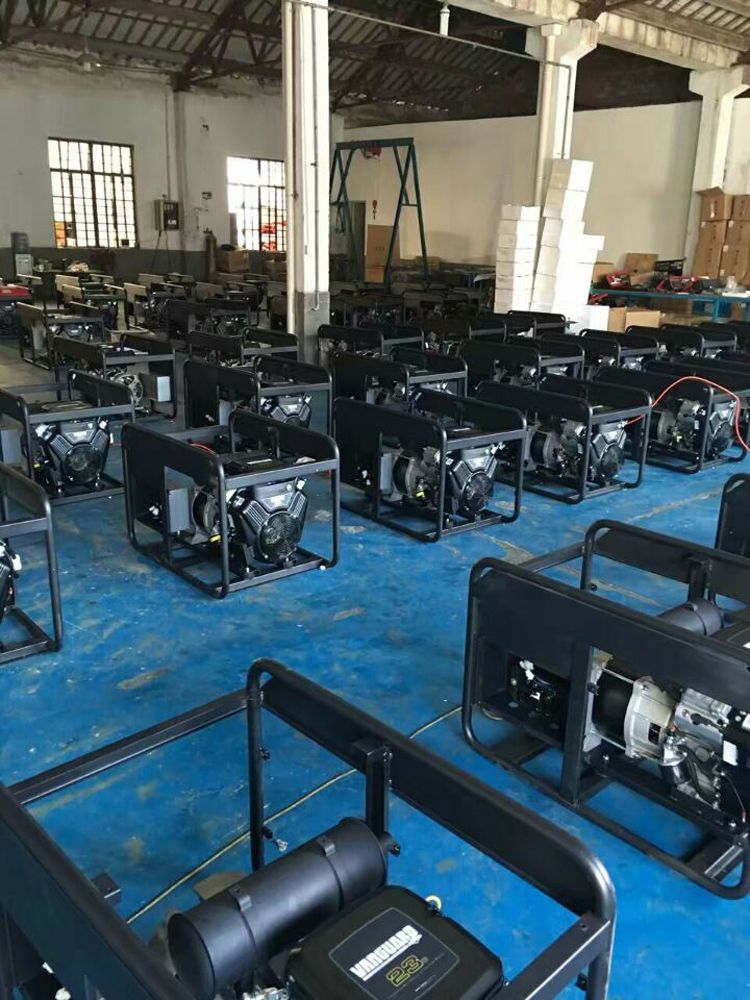 小型柴油發(fā)電機(jī)的燃油過(guò)濾系統(tǒng)：保護(hù)發(fā)動(dòng)機(jī)